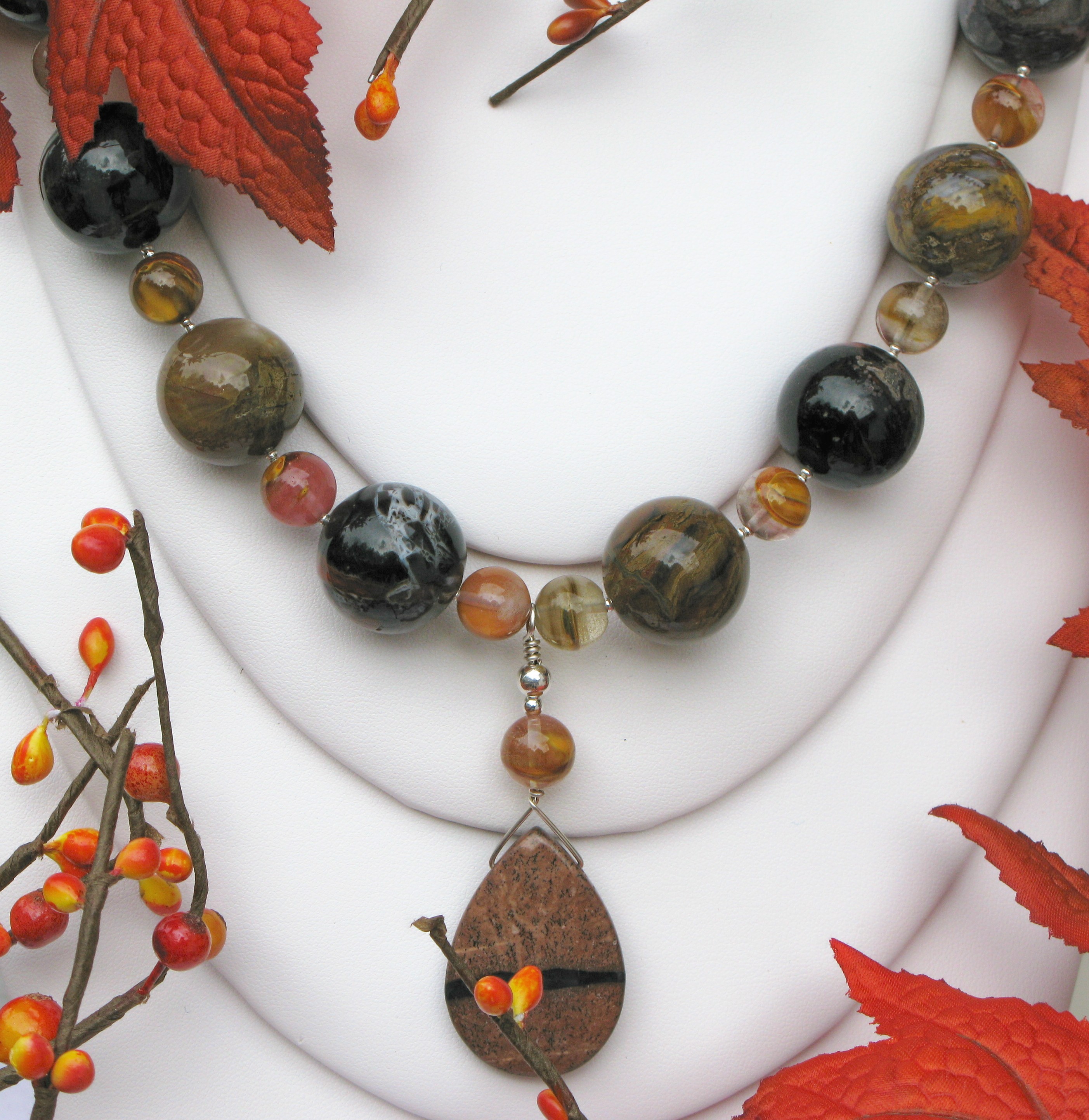 Image of Autumn Inspiration Necklace